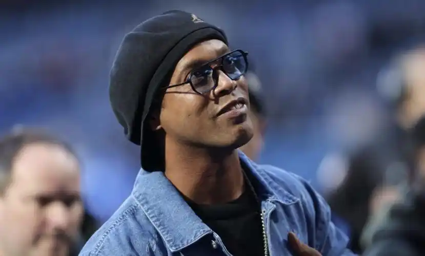 谁将引领荣 谁将引领荣