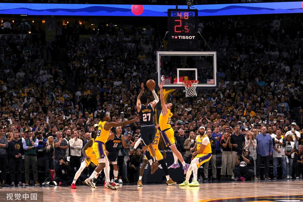 了两队在现 了两队在现